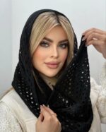 شال قلاب‌بافی رینگی madam | ی شال خاص و ترند | بافت مشبک و ظریف | سبک‌ و مناسب استفاده روزمره - تصویر 2